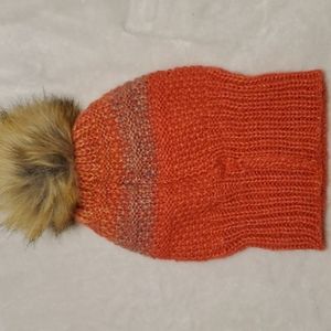 CHAOS winter hat with pompom